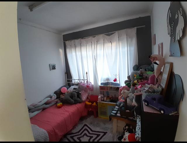 8 BEDROOM FREEHOLD FOR SALE IN BO-DORP